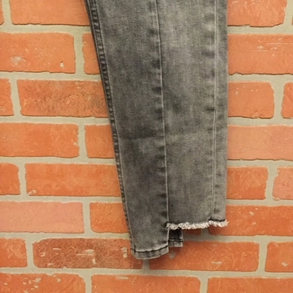 ASOS women’s jeans size 32 step hem & step waist - Picture 3 of 7